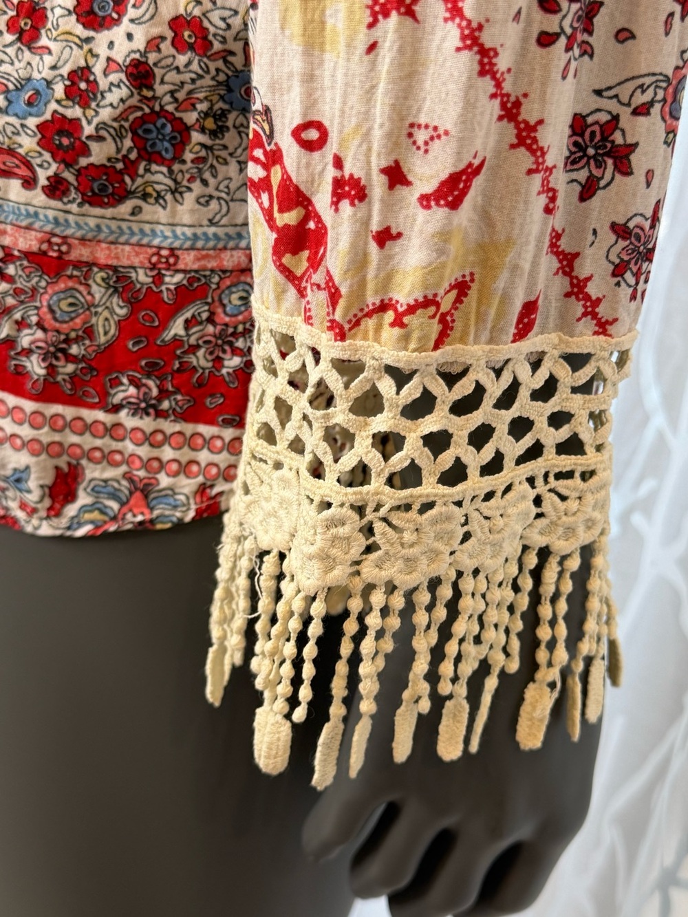 Sundance Terraza Paisley Boho Blouse Crochet Fringe V-Neck Tunic Top Size M - Picture 5 of 12